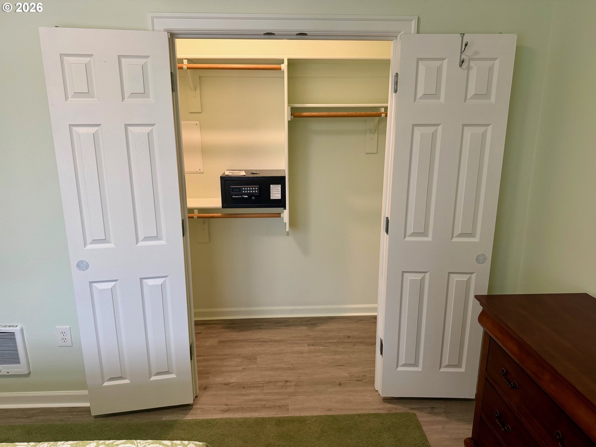 Photo #22: 155043607 Listing: Photo #22