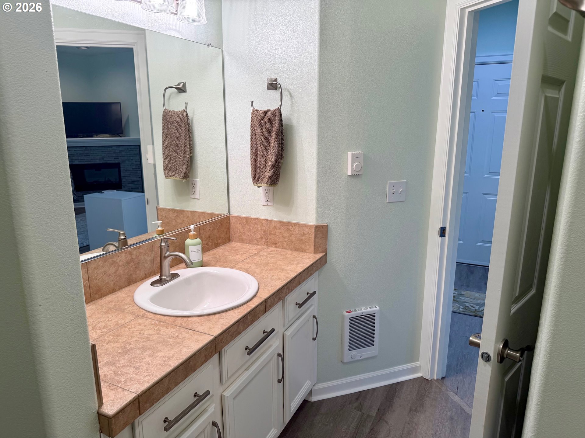 Photo #15: 155043607 Listing: Photo #15