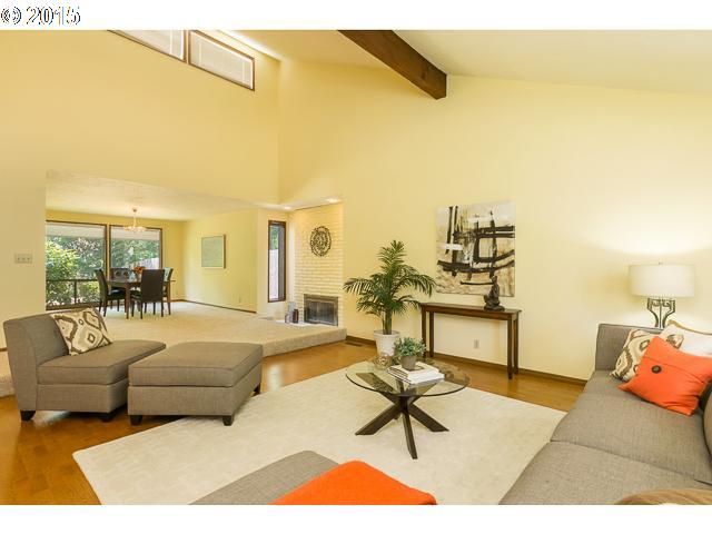 Living Room/Dining Room
