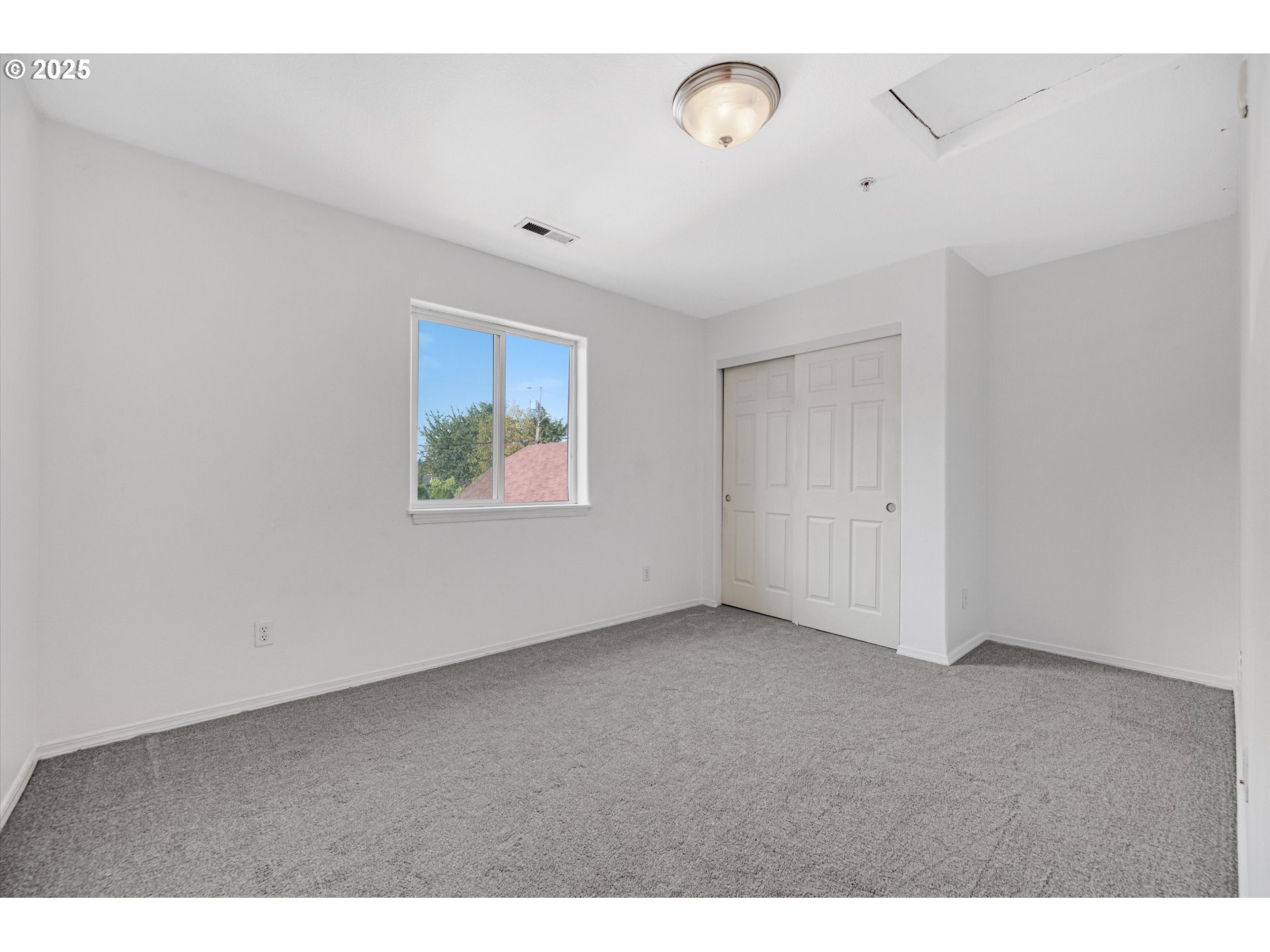 Photo #7: 155619617 Listing: Photo #7