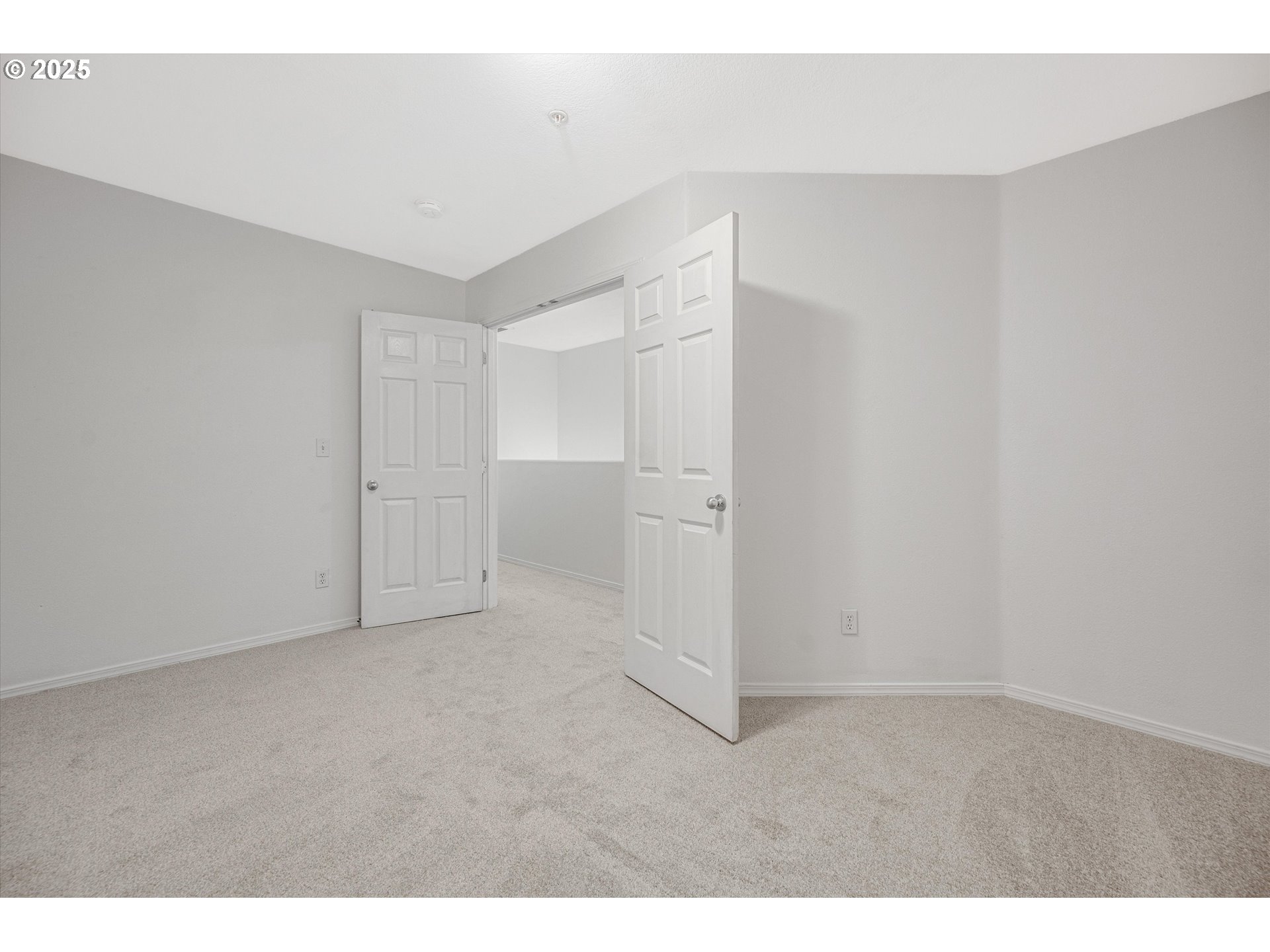 Photo #13: 155619617 Listing: Photo #13