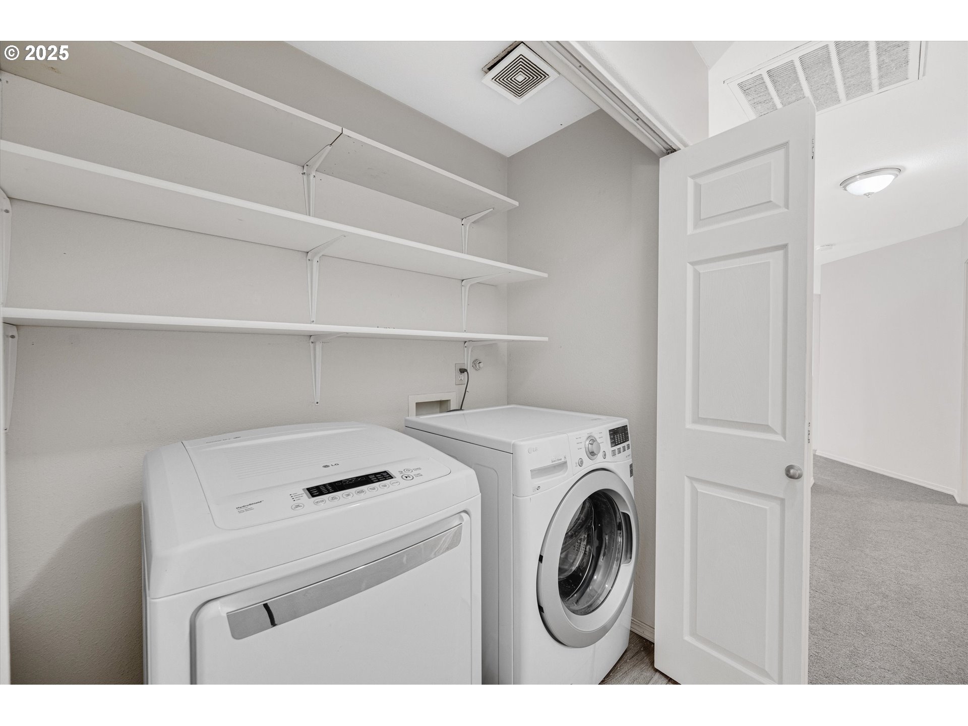 Photo #16: 155619617 Listing: Photo #16