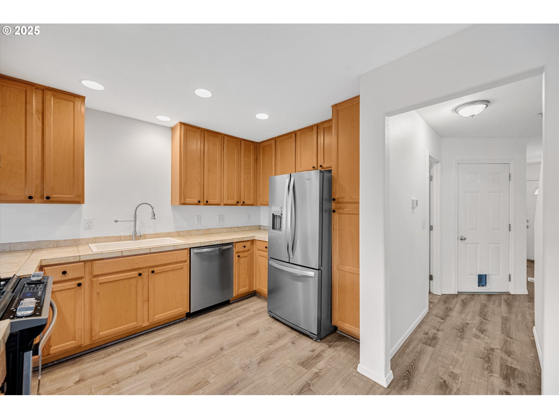 Photo #2: 155619617 Listing: Photo #2