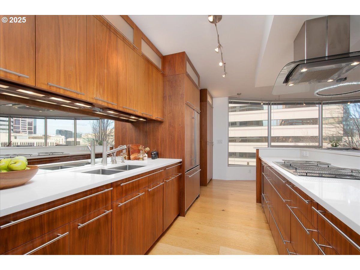 Photo #15: 155637124 Listing: Photo #15