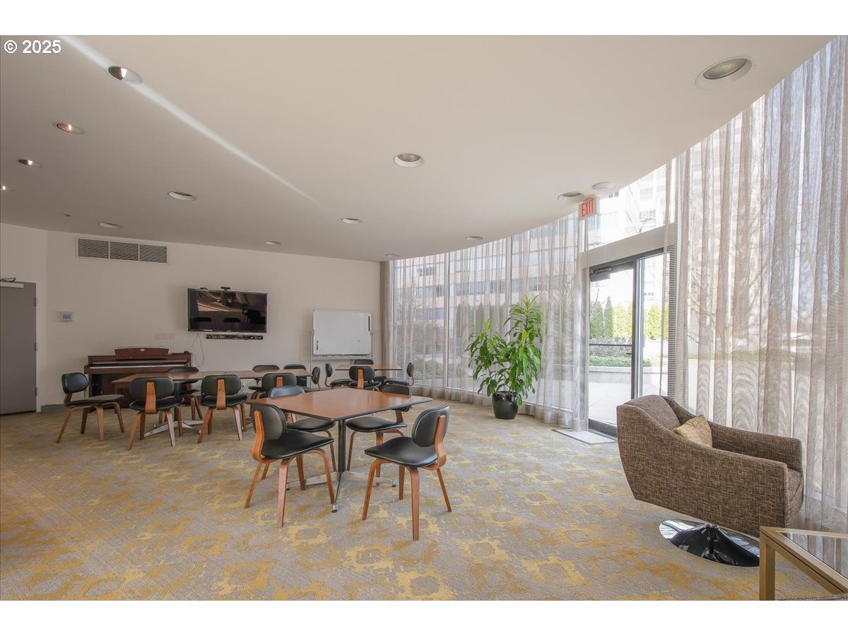 Photo #34: 155637124 Listing: Photo #34