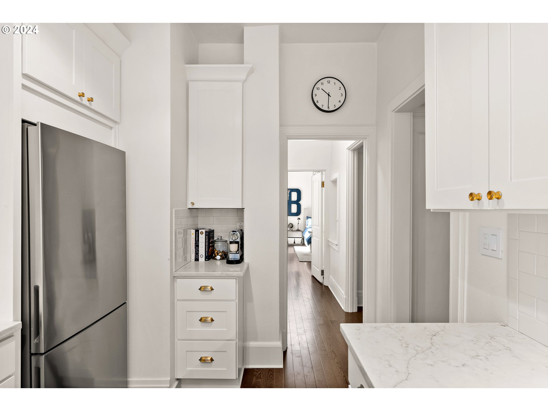 Photo #11: 156363100 Listing: Photo #11