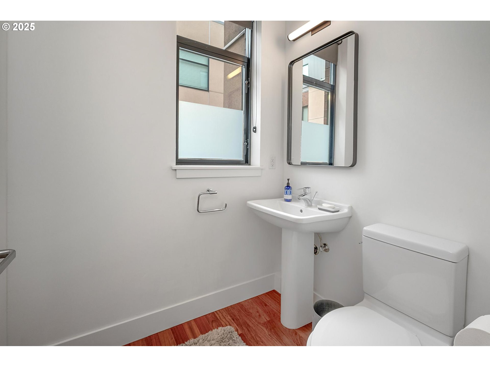 Photo #10: 156594788 Listing: Photo #10