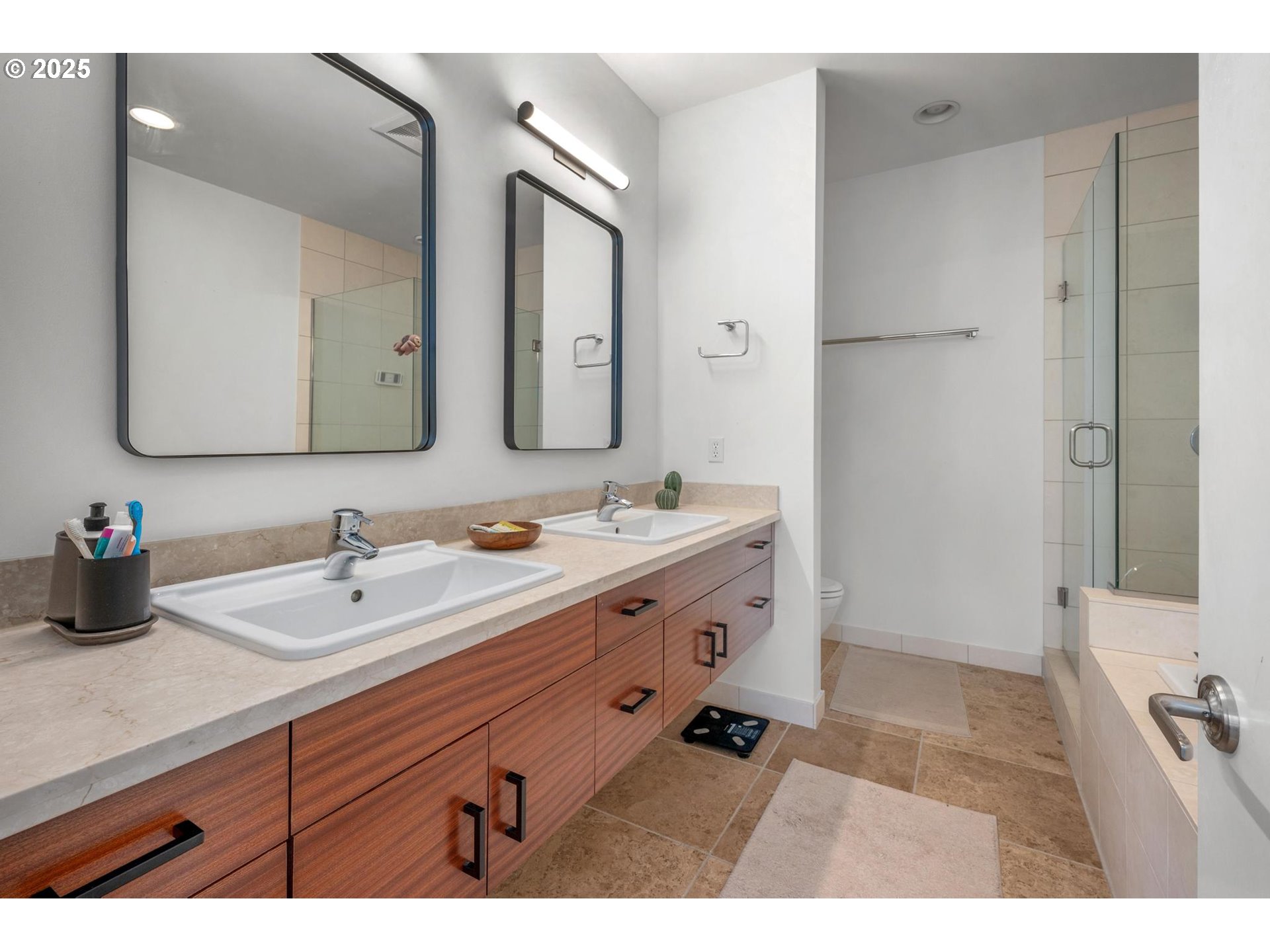 Photo #14: 156594788 Listing: Photo #14