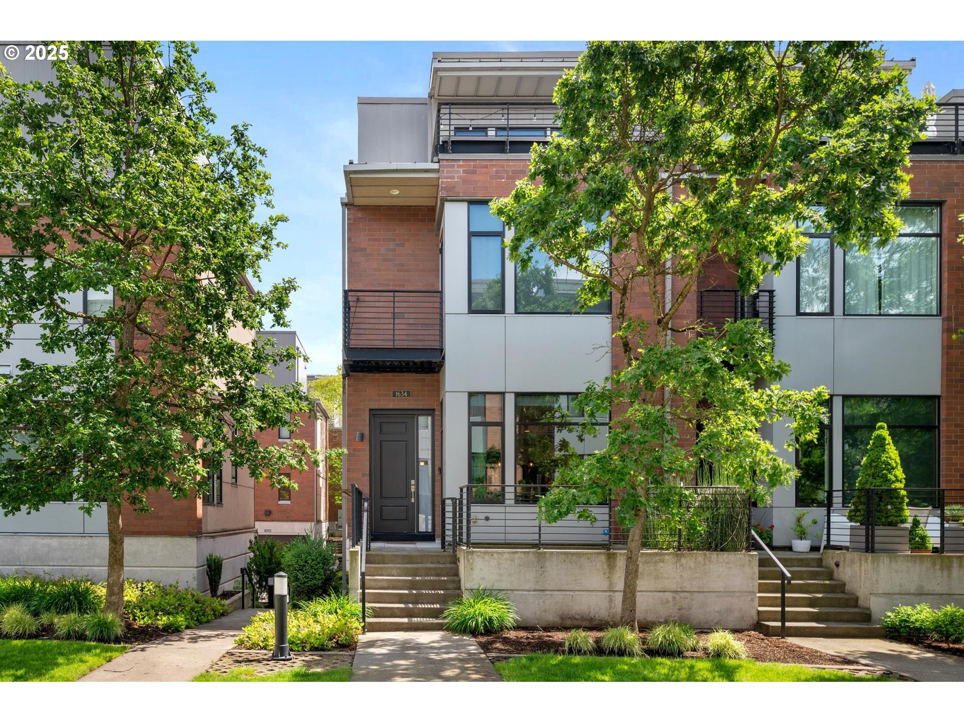 Photo #1: 156594788 Listing: Photo #1