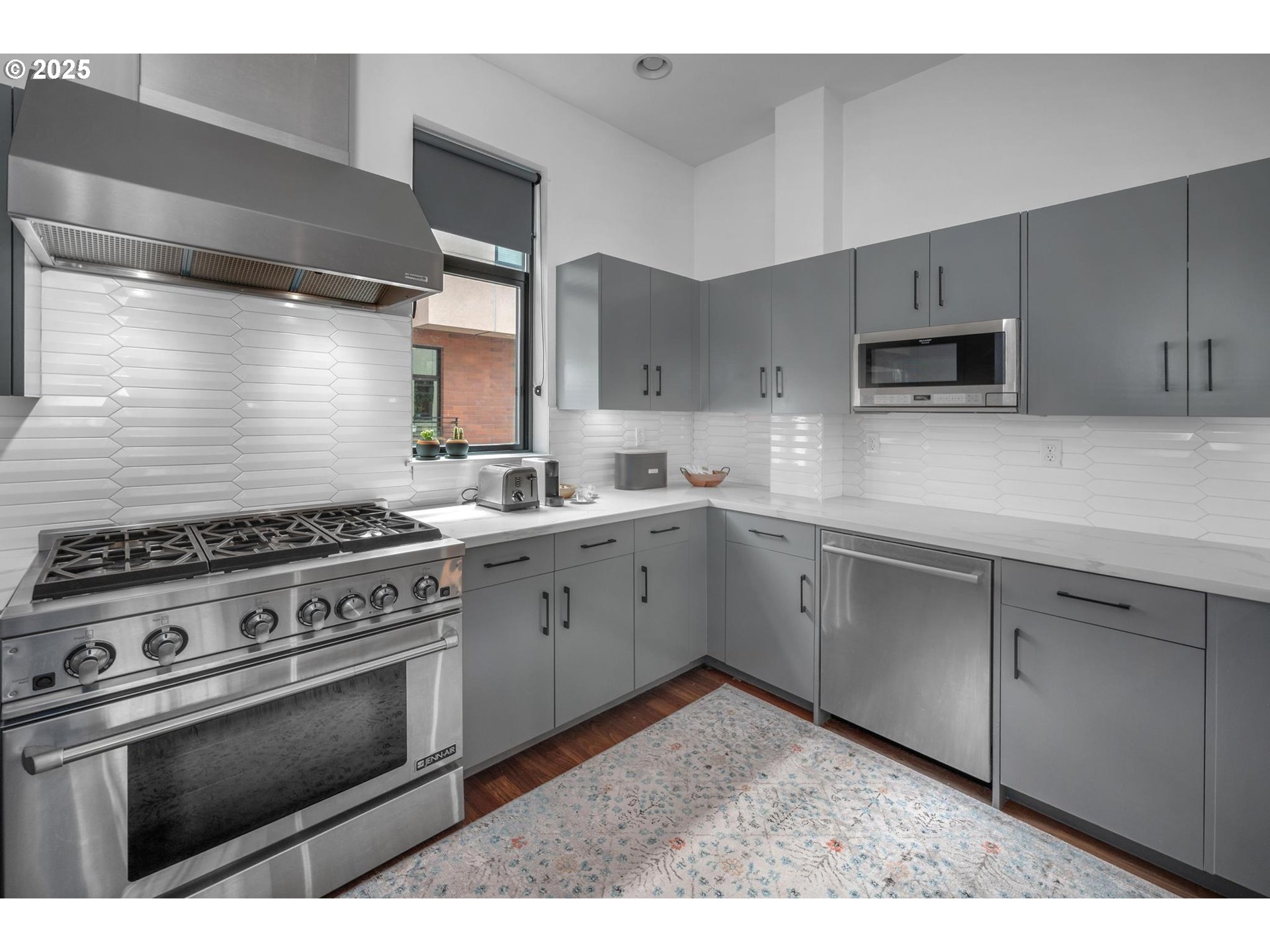 Photo #7: 156594788 Listing: Photo #7