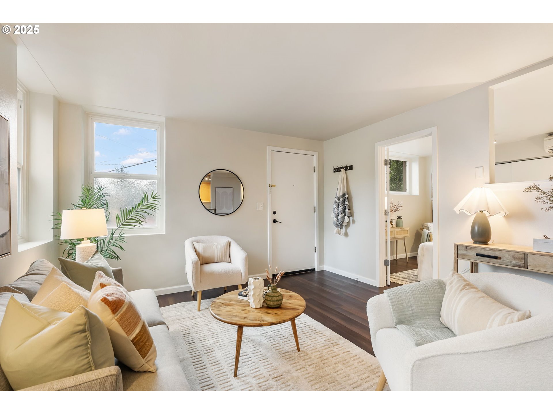 Photo #6: 156742961 Listing: Photo #6