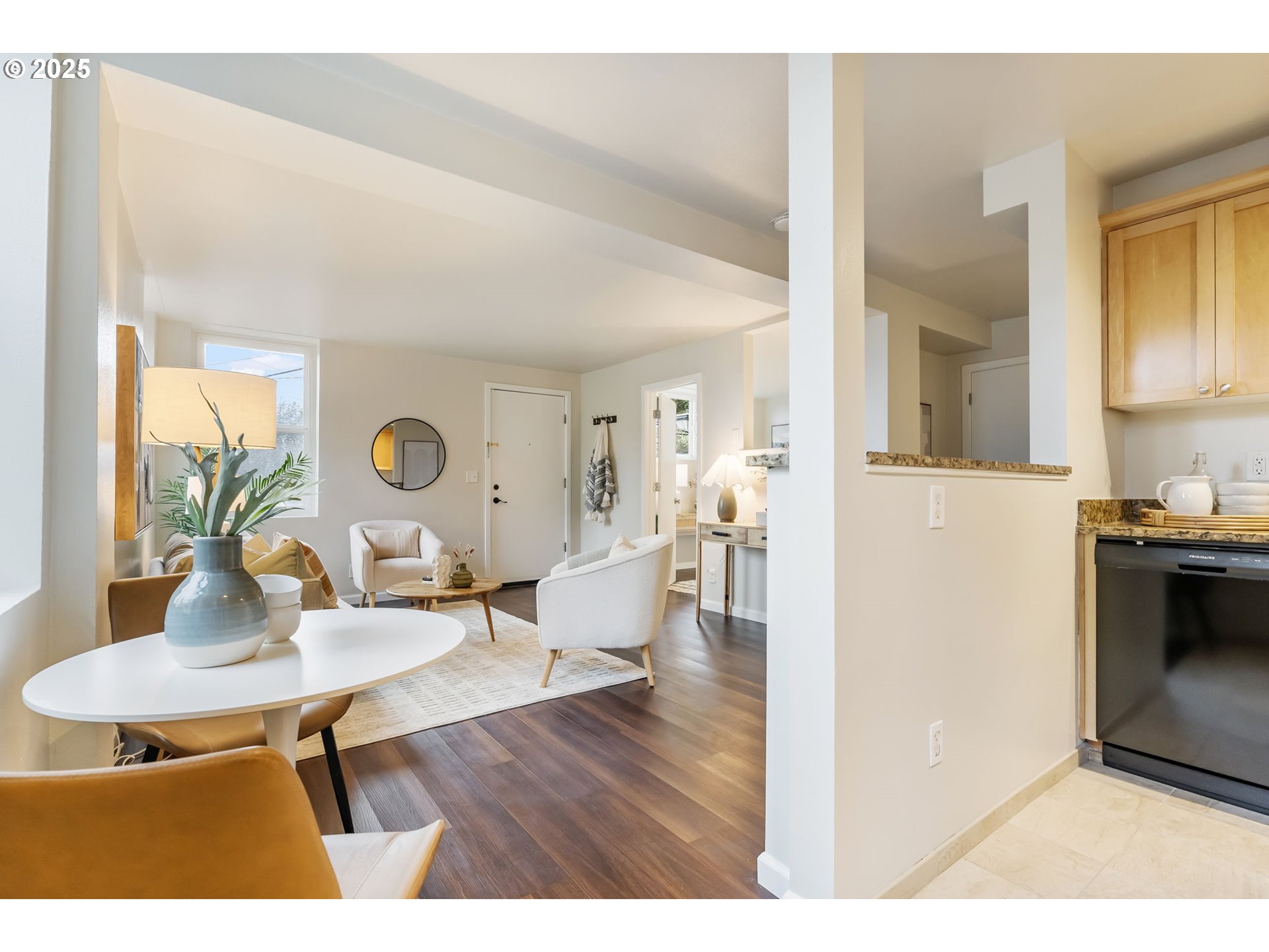 Photo #13: 156742961 Listing: Photo #13