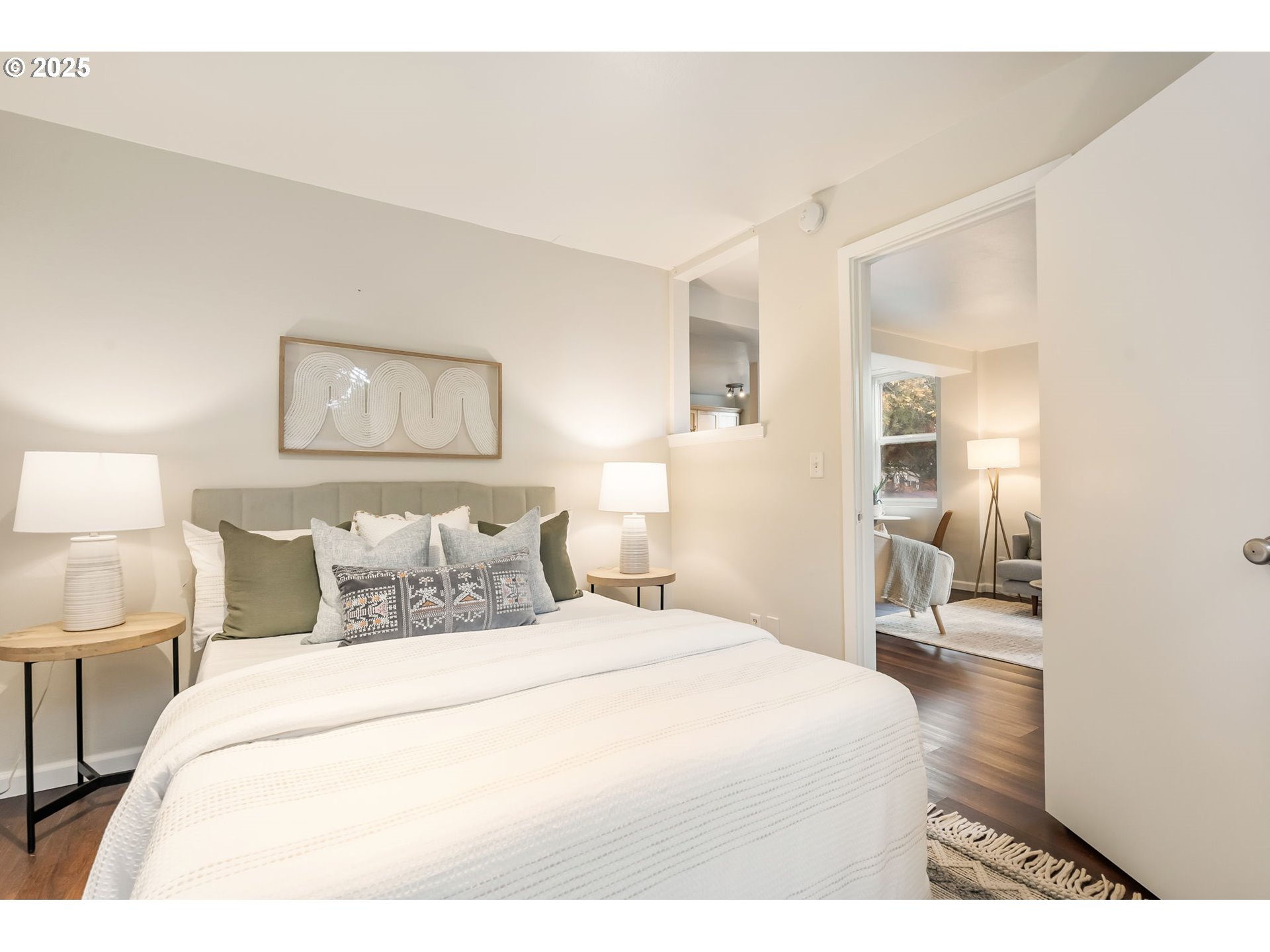 Photo #16: 156742961 Listing: Photo #16