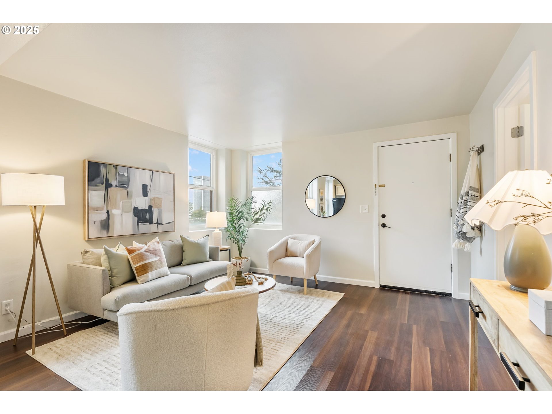 Photo #4: 156742961 Listing: Photo #4