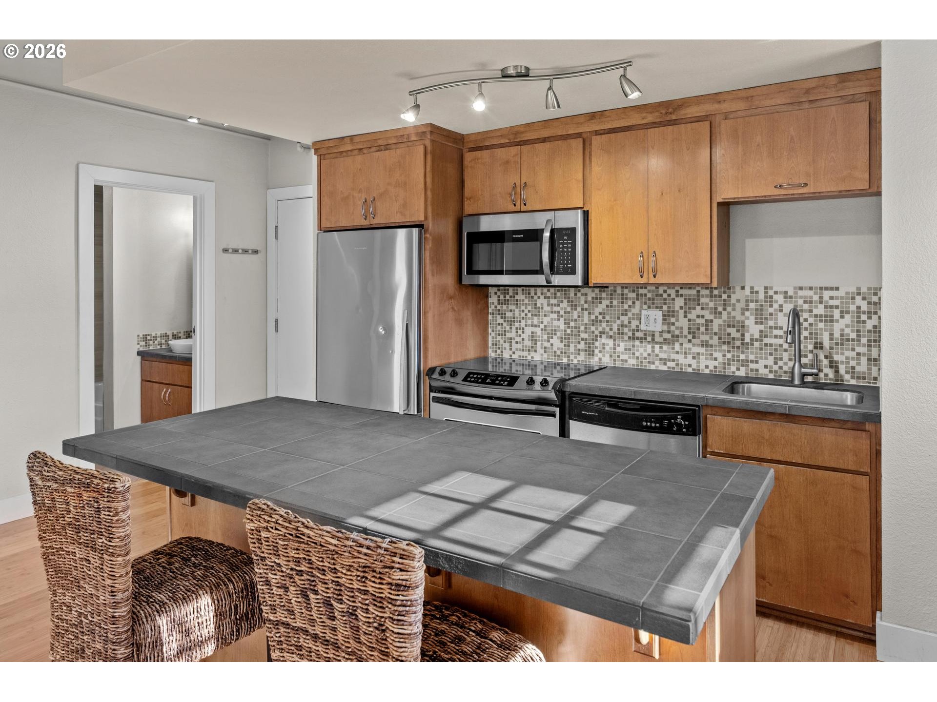 Photo #15: 157740696 Listing: Photo #15