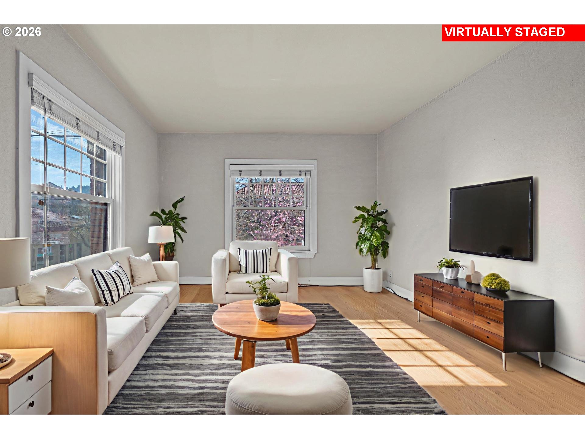 Photo #1: 157740696 Listing: Photo #1