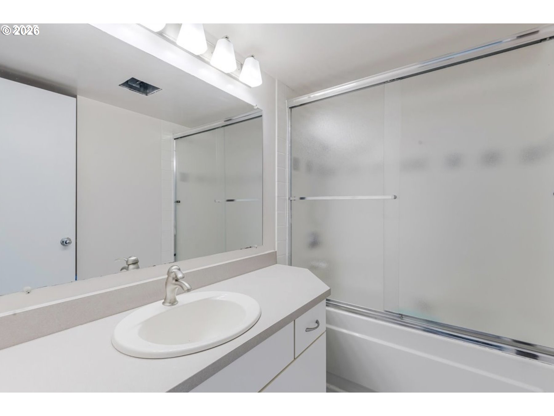 Photo #23: 157971869 Listing: Photo #23