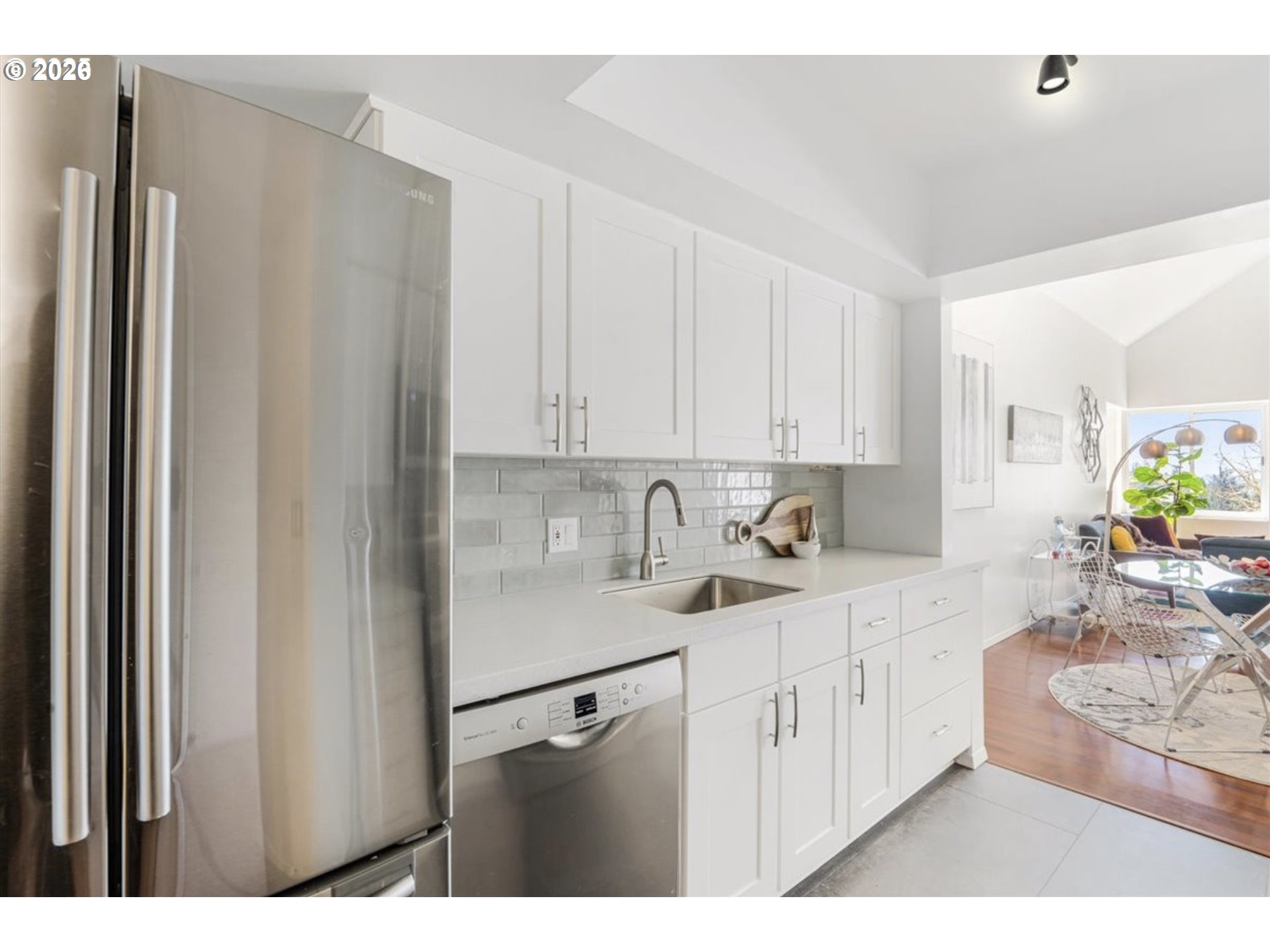 Photo #4: 157971869 Listing: Photo #4