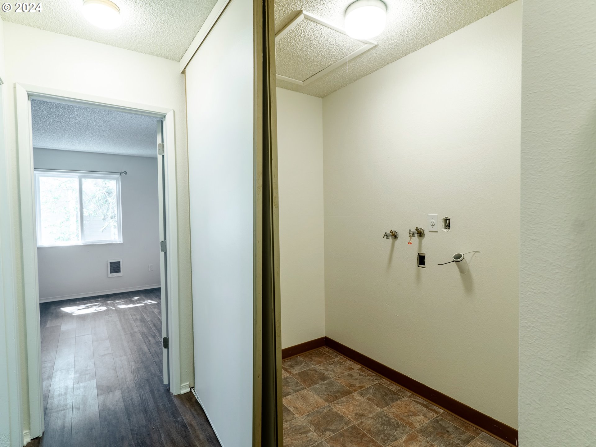 Photo #12: 158791064 Listing: Photo #12