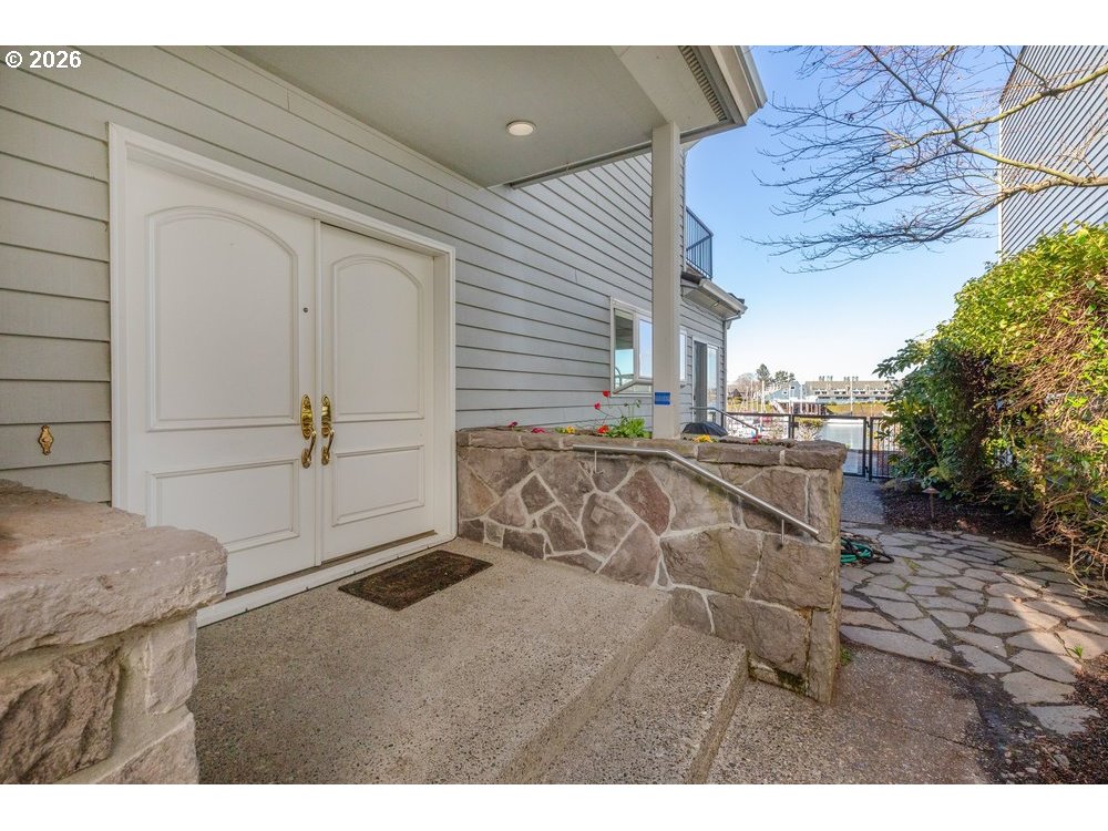 165 N LOTUS BEACH DR, Portland, OR, 97217