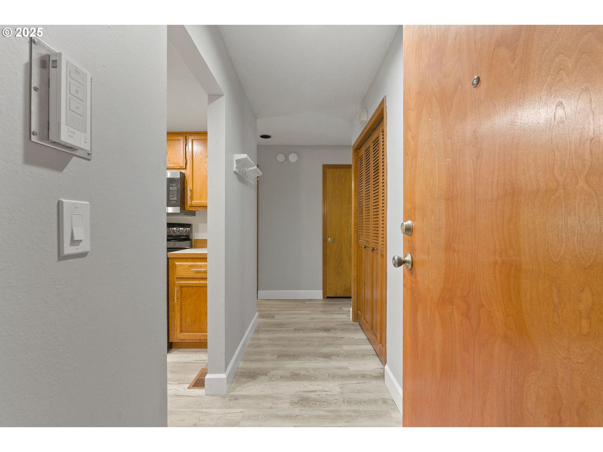 Photo #6: 159473338 Listing: Photo #6