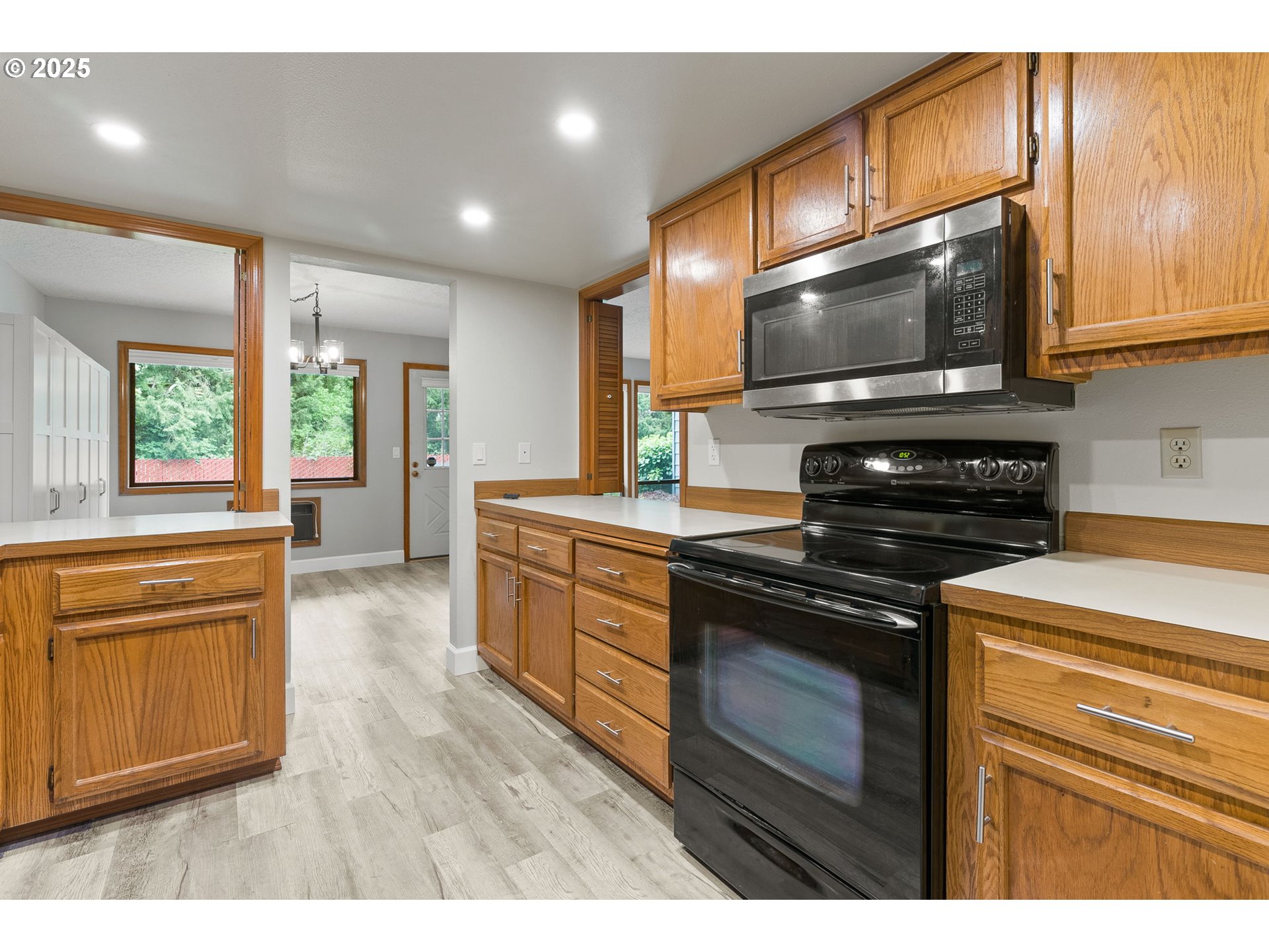 Photo #9: 159473338 Listing: Photo #9