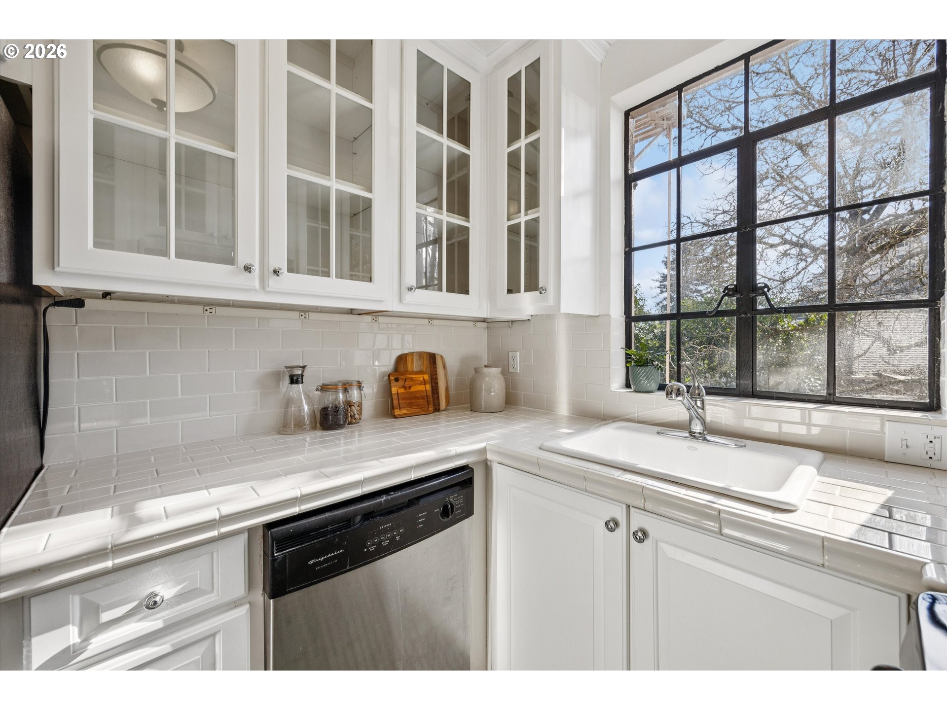 Photo #16: 160282436 Listing: Photo #16