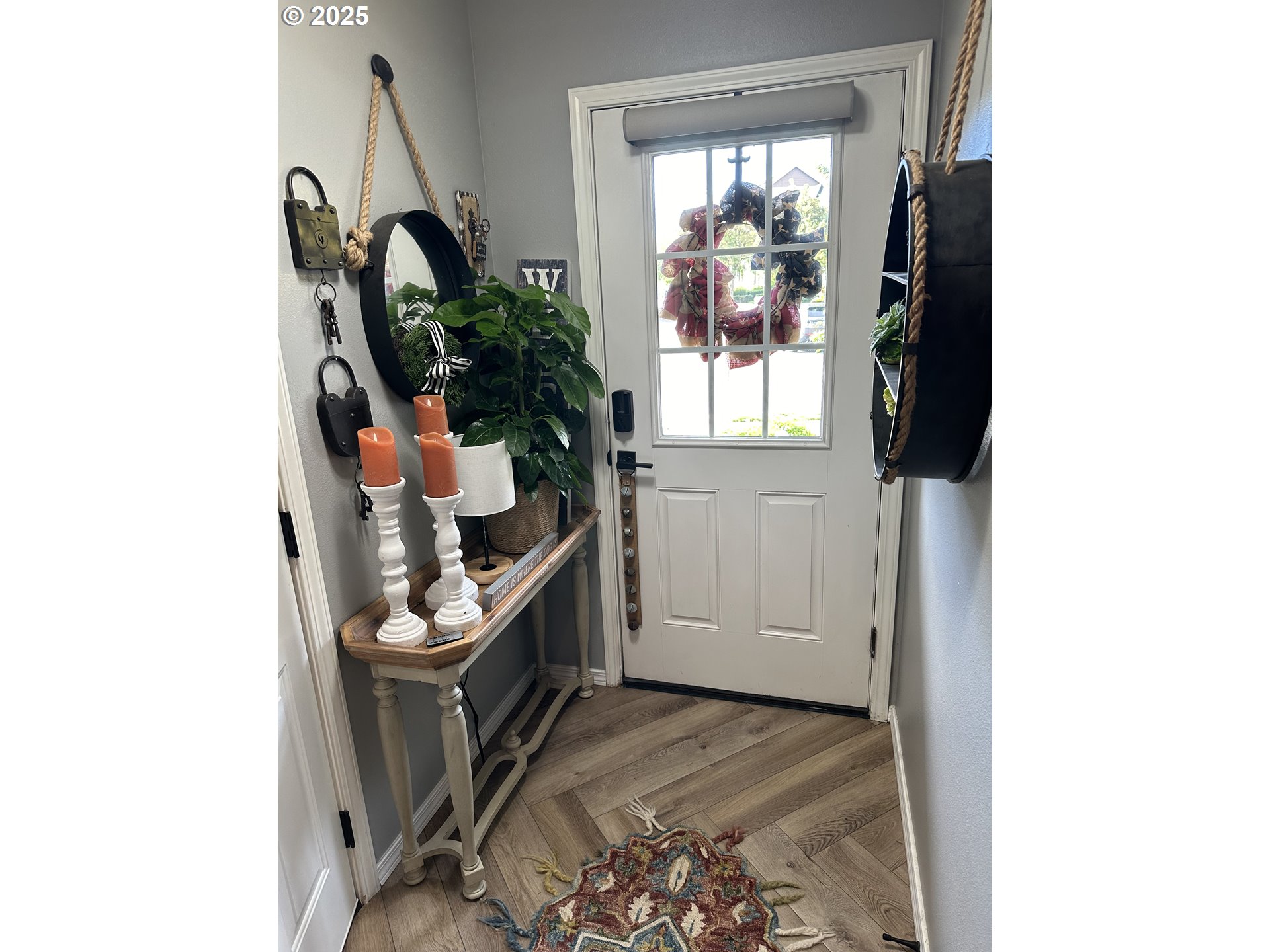 Photo #2: 160396231 Listing 