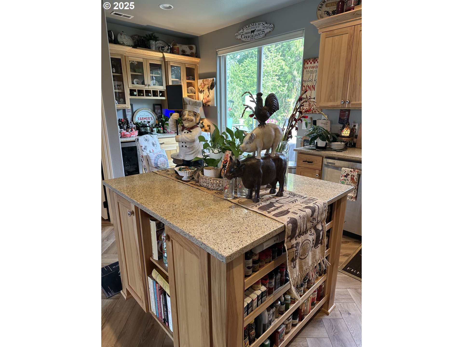 Photo #5: 160396231 Listing 