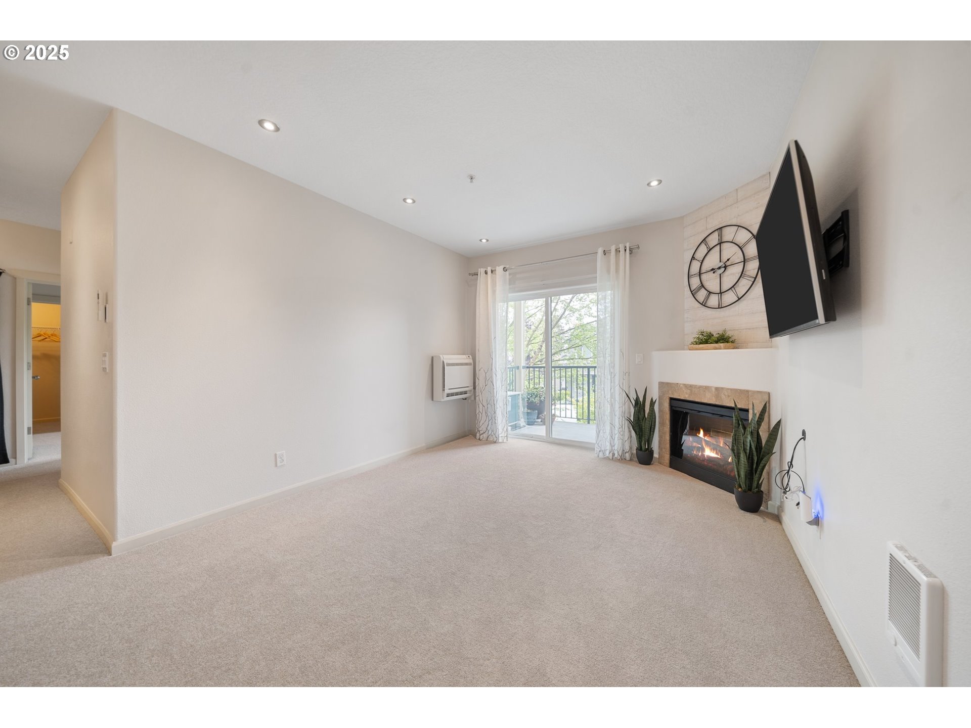 Photo #7: 160844457 Listing: Photo #7