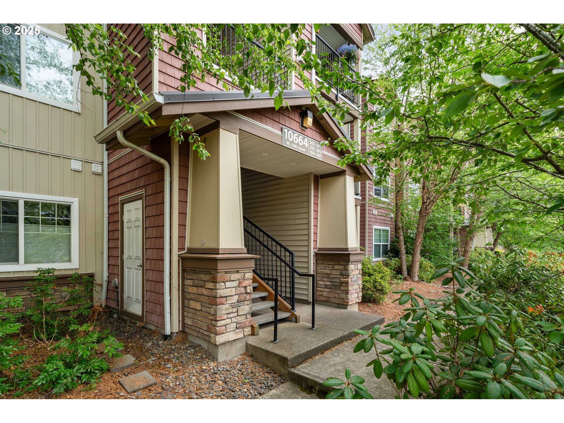 Photo #2: 160844457 Listing 