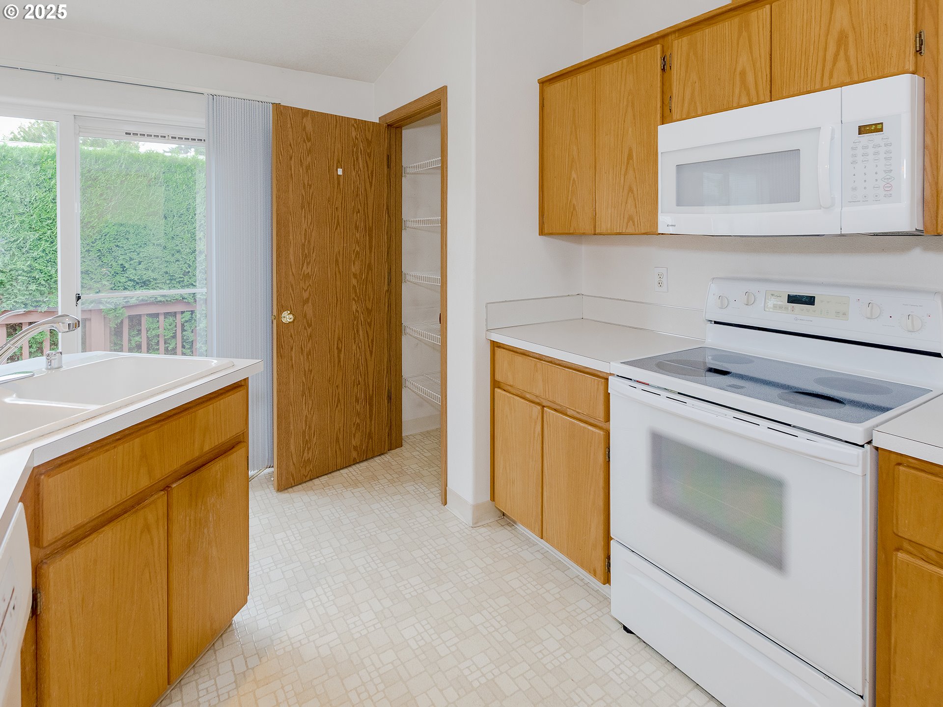 Photo #11: 161310387 Listing: Photo #11