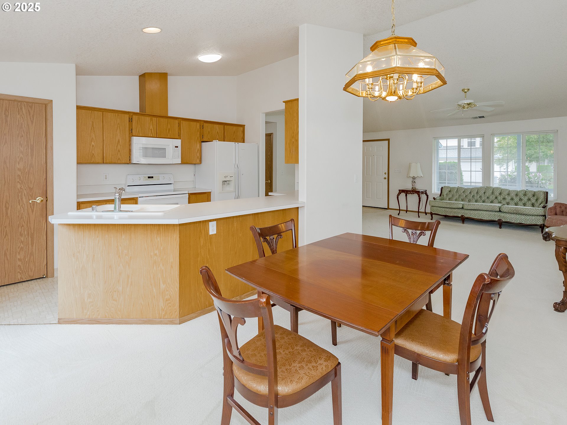 Photo #6: 161310387 Listing 
