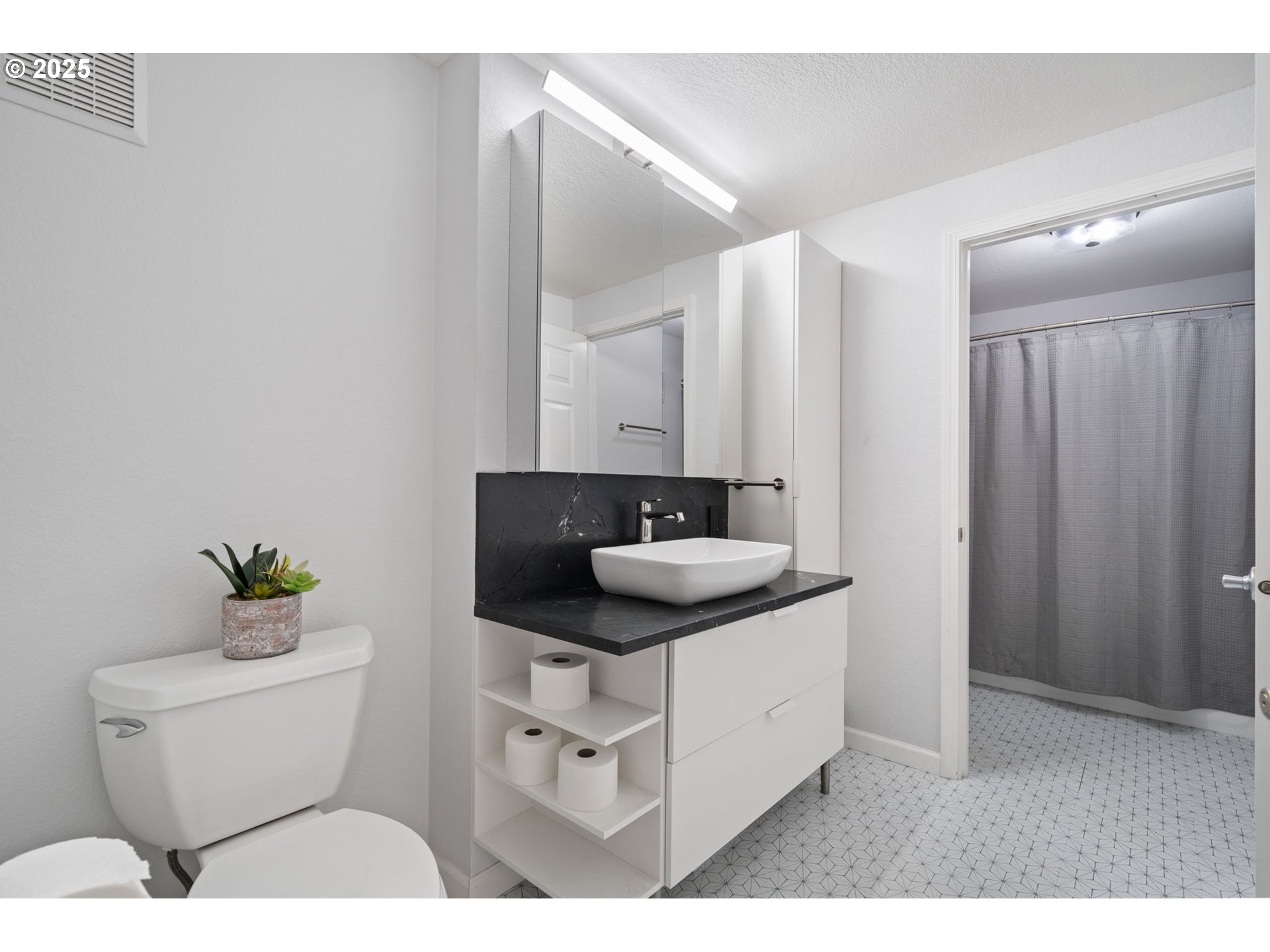 Photo #24: 161425137 Listing: Photo #24