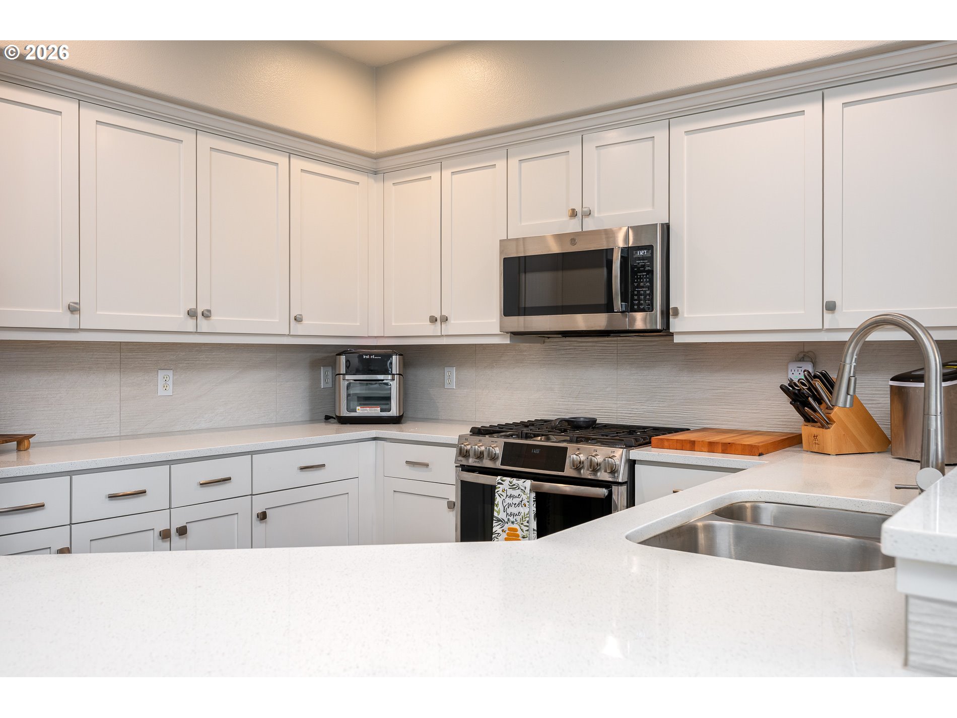 Photo #13: 161921769 Listing: Photo #13