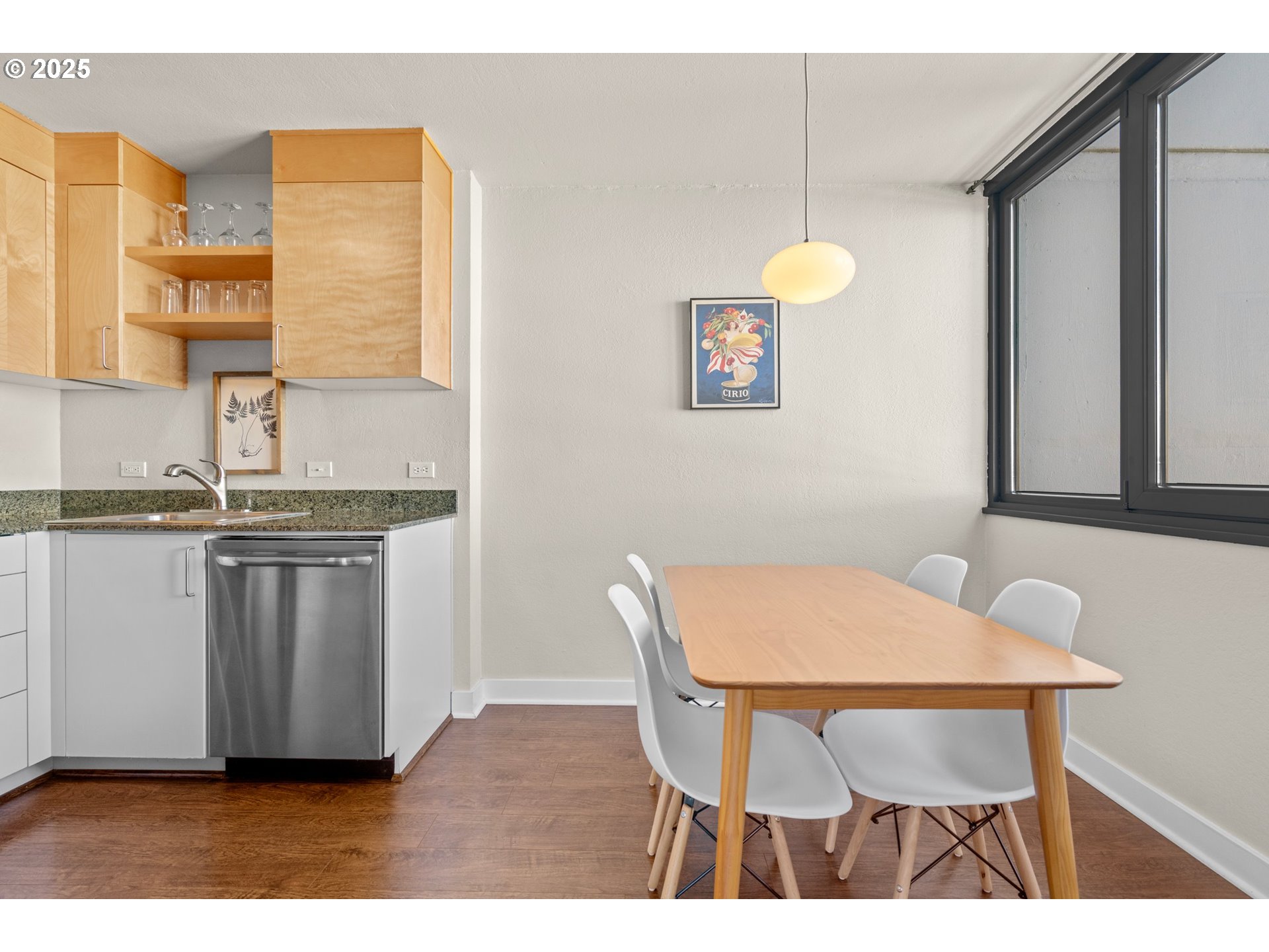 Photo #5: 162381019 Listing: Photo #5