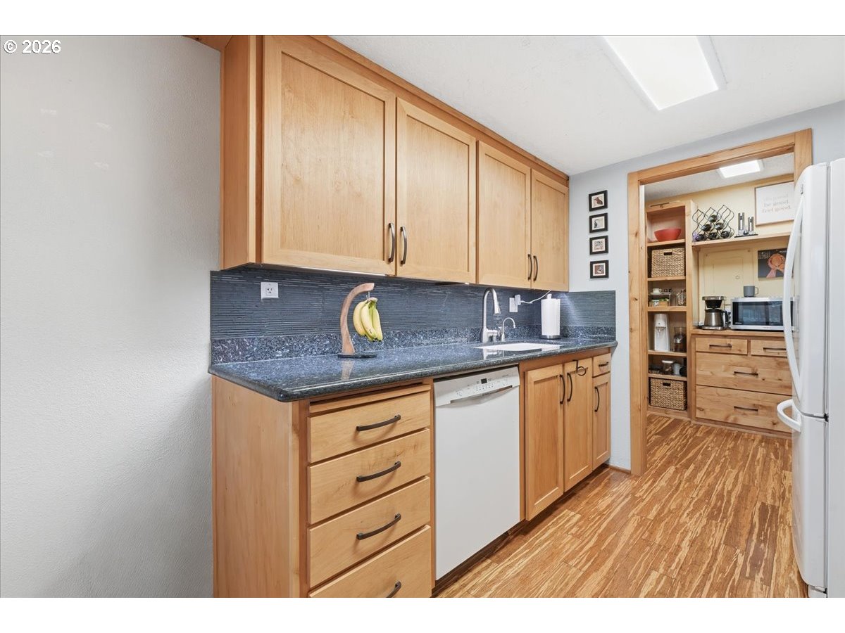 Photo #30: 162650936 Listing: Photo #30