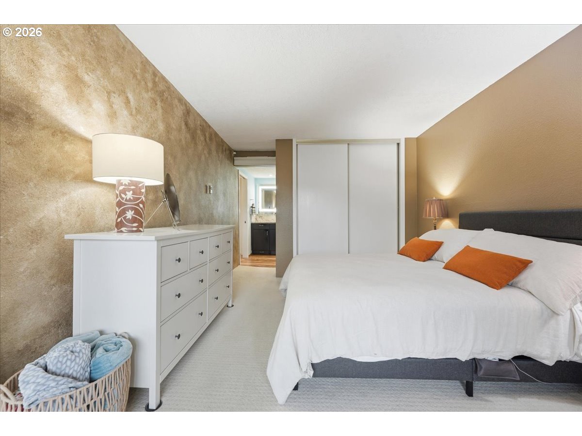 Photo #42: 162650936 Listing: Photo #42