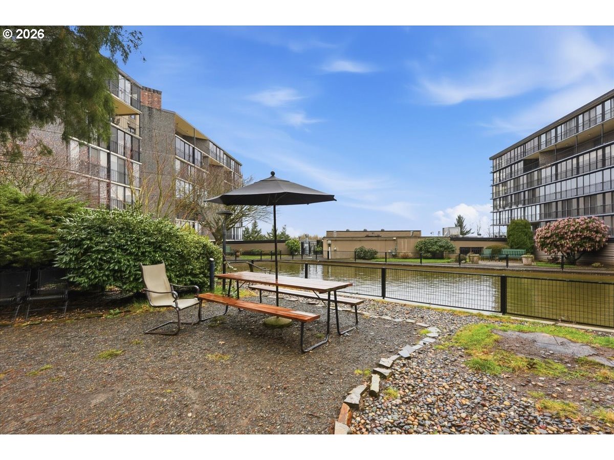 Photo #15: 162650936 Listing: Photo #15