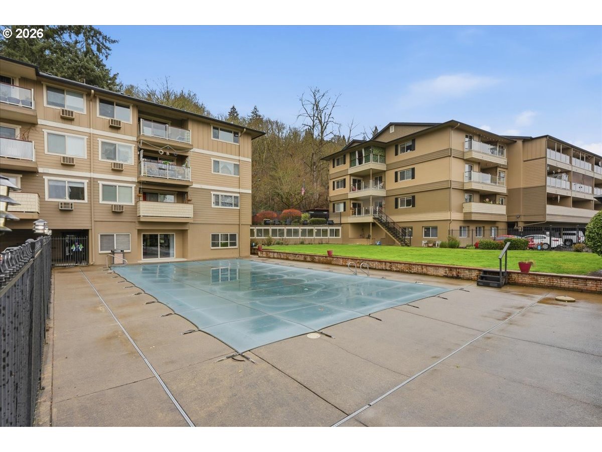 Photo #13: 162650936 Listing: Photo #13