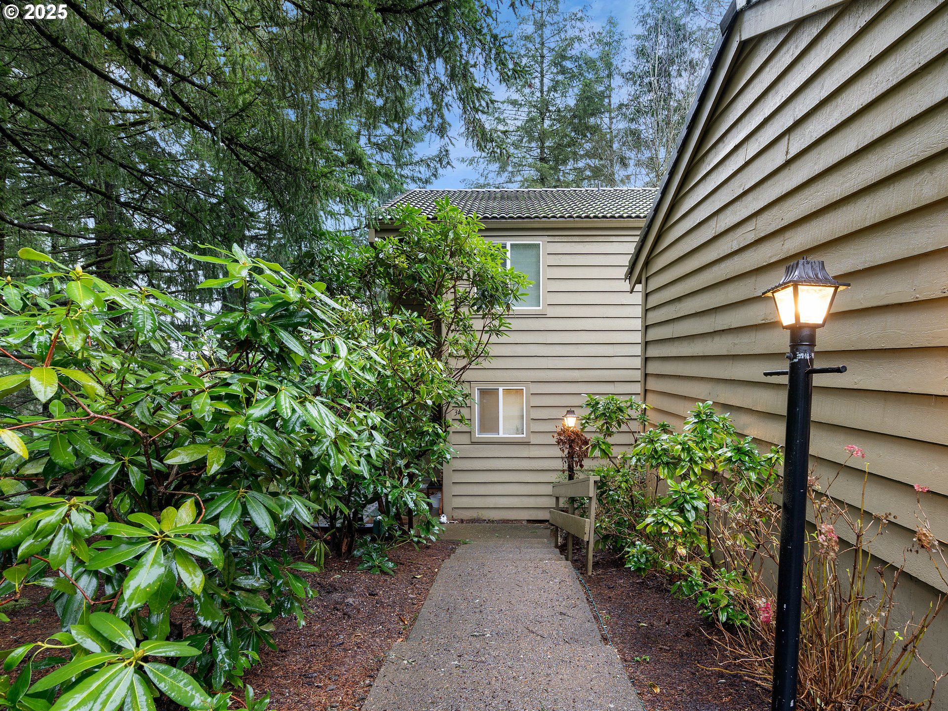 Photo of 38 CERVANTES CIR Lake Oswego OR 97035