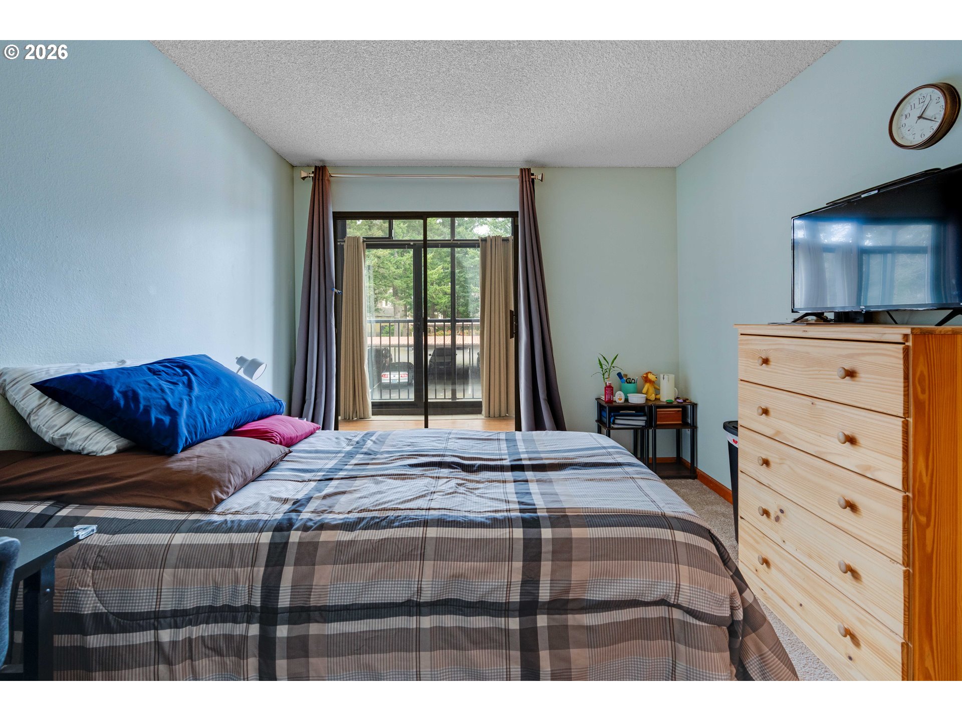 Photo #8: 163618337 Listing: Photo #8