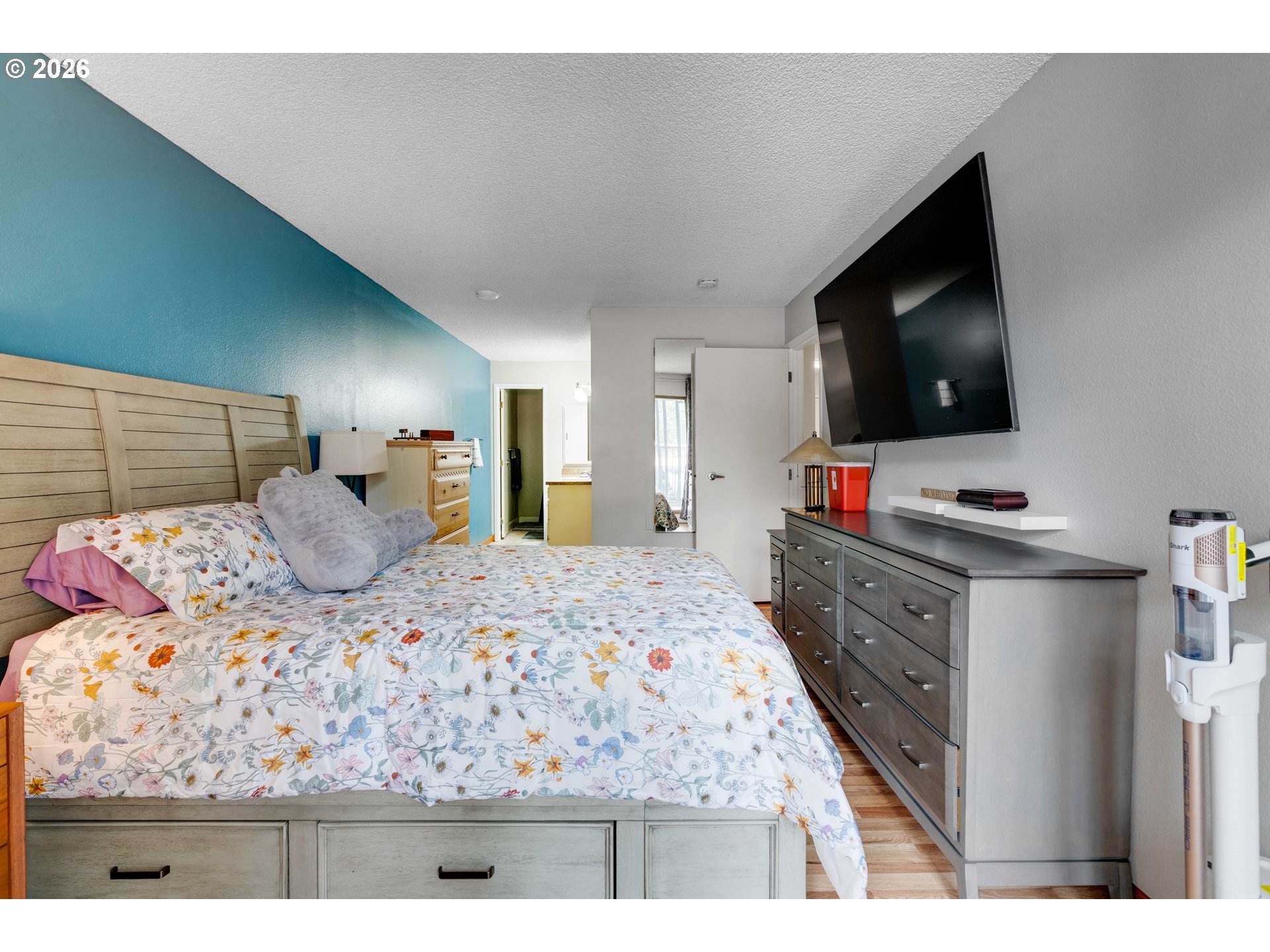 Photo #13: 163618337 Listing: Photo #13