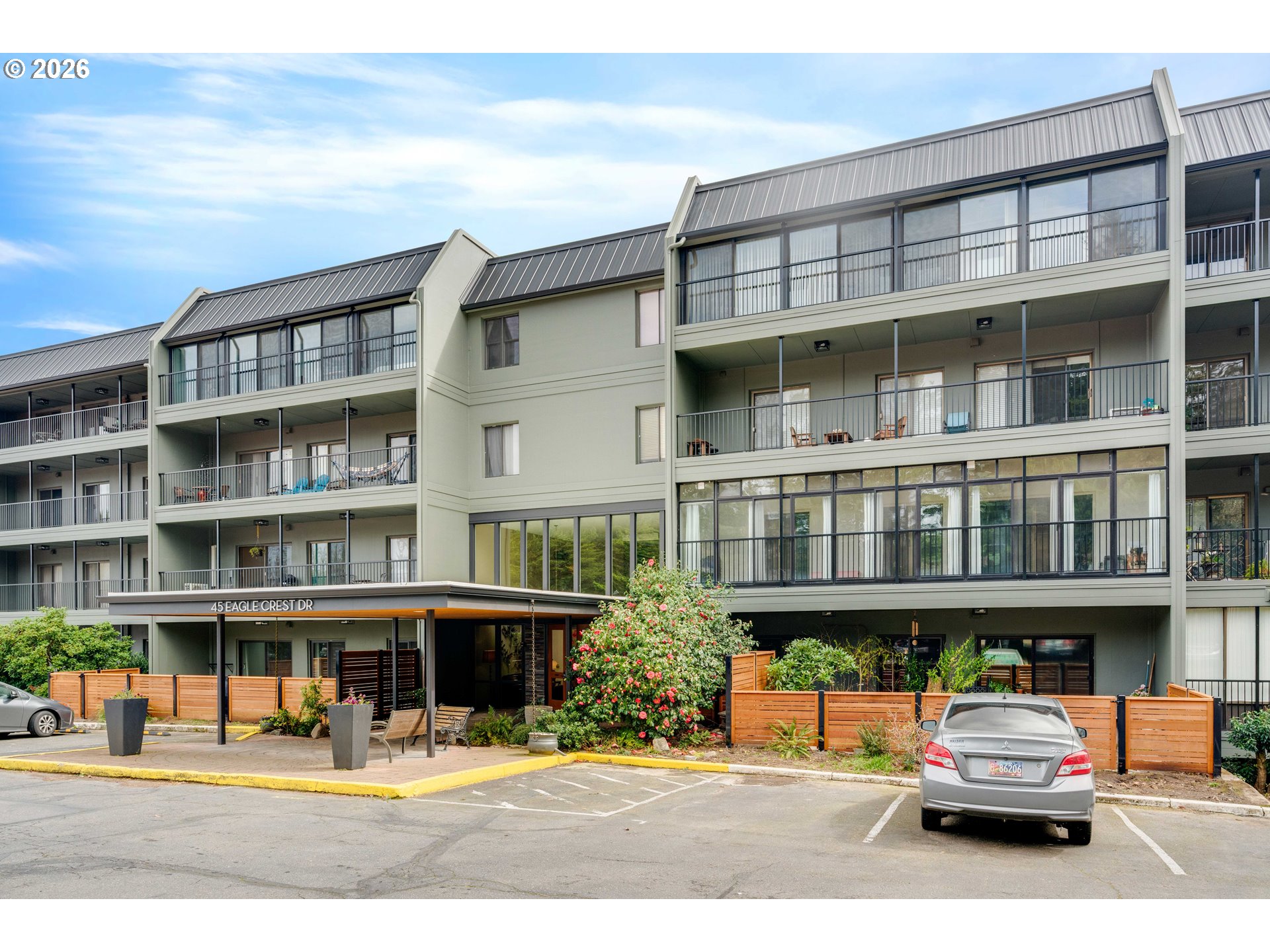 Photo #18: 163618337 Listing: Photo #18