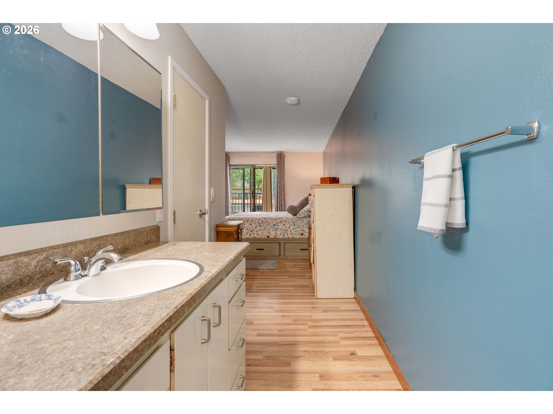 Photo #16: 163618337 Listing: Photo #16