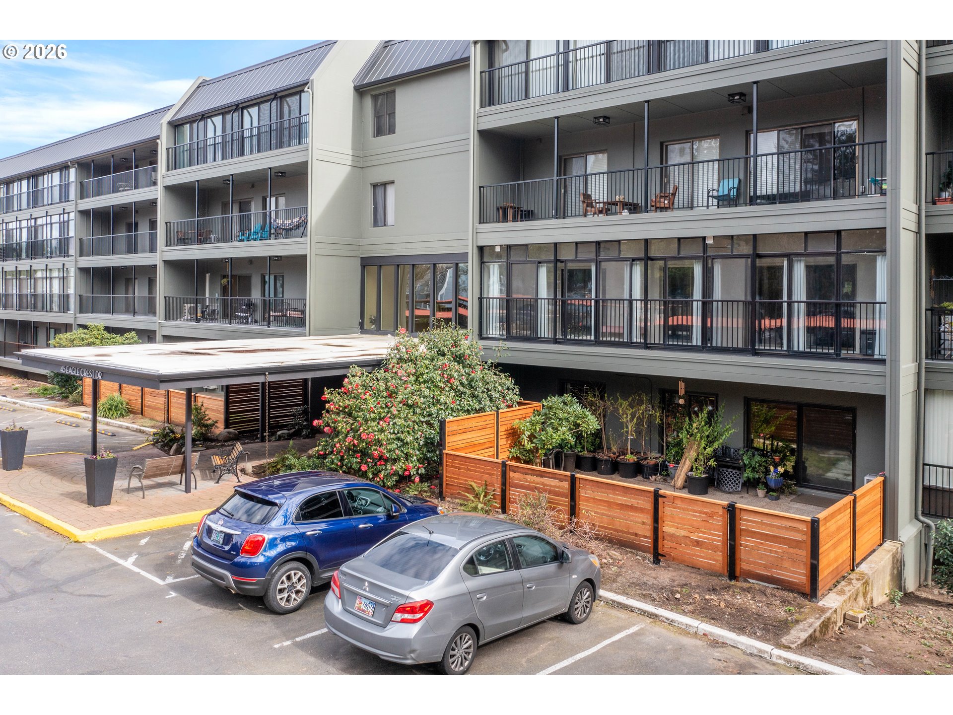 Photo #33: 163618337 Listing: Photo #33