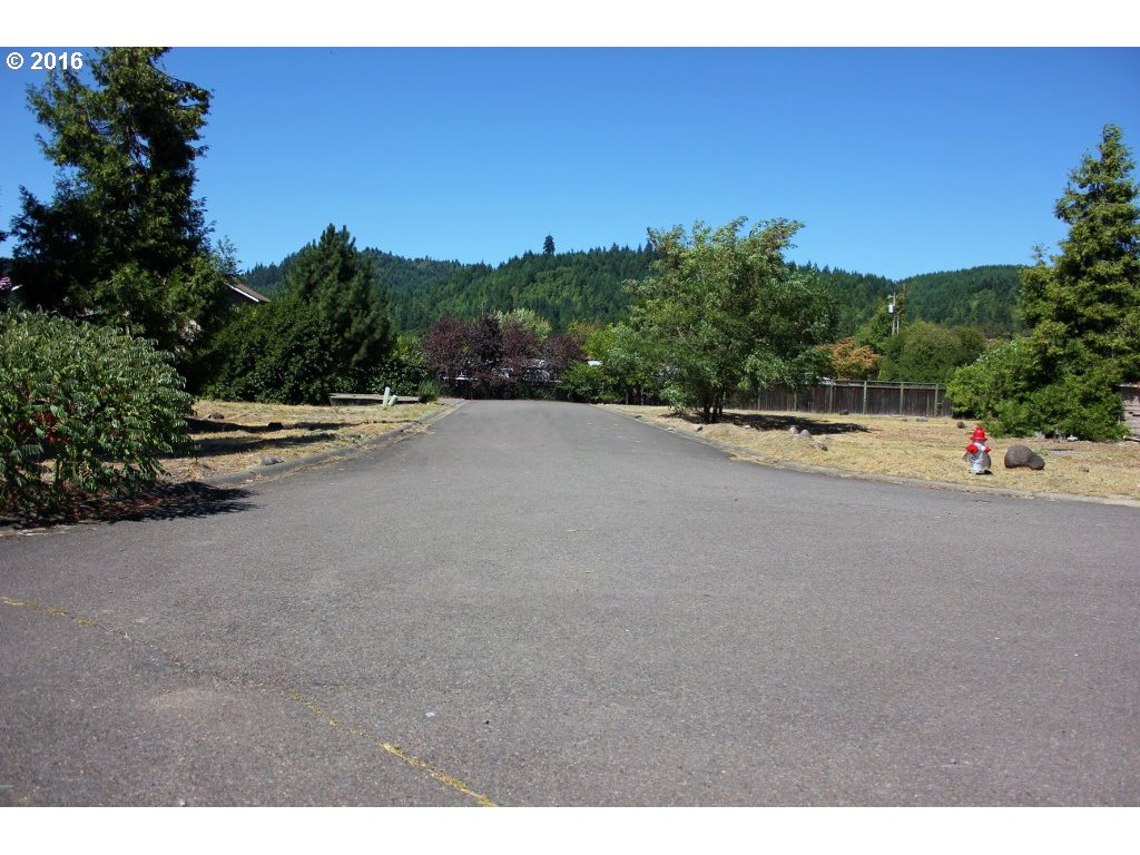 Christel, Oakridge, OR, 97463