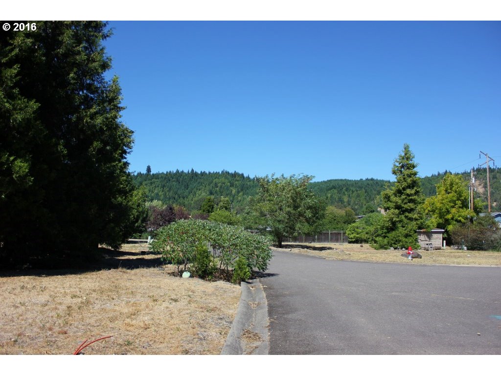 Christel, Oakridge, OR, 97463