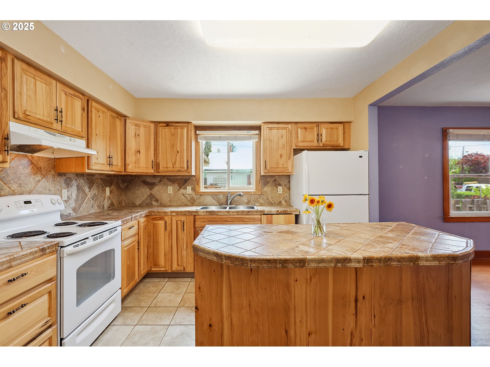 323 W BROADWAY ST, Goldendale, WA, 98620