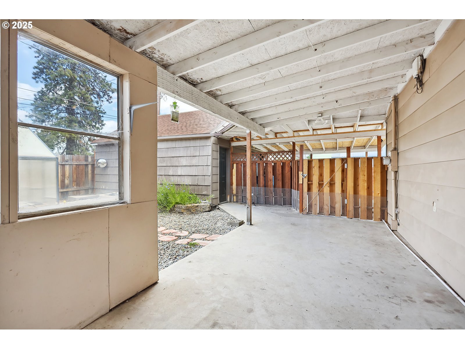 323 W BROADWAY ST, Goldendale, WA, 98620